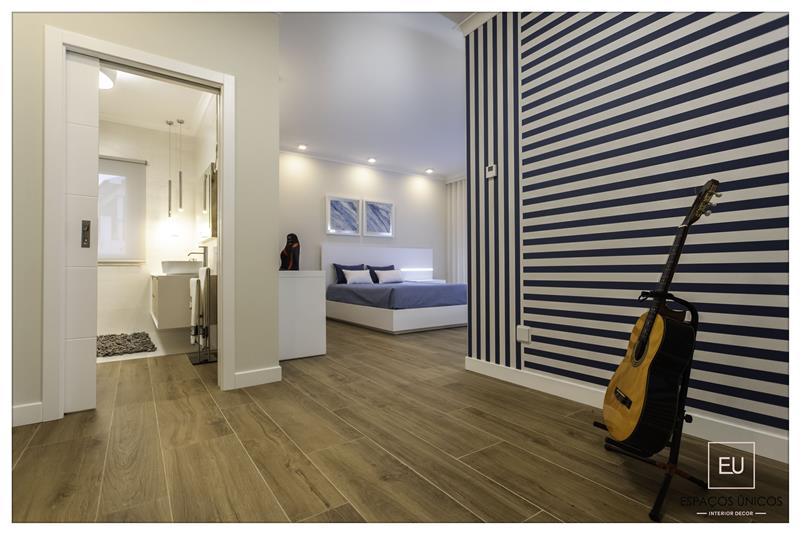 Boy Led Room 