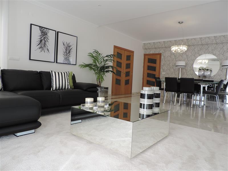 Pineapple Living Room