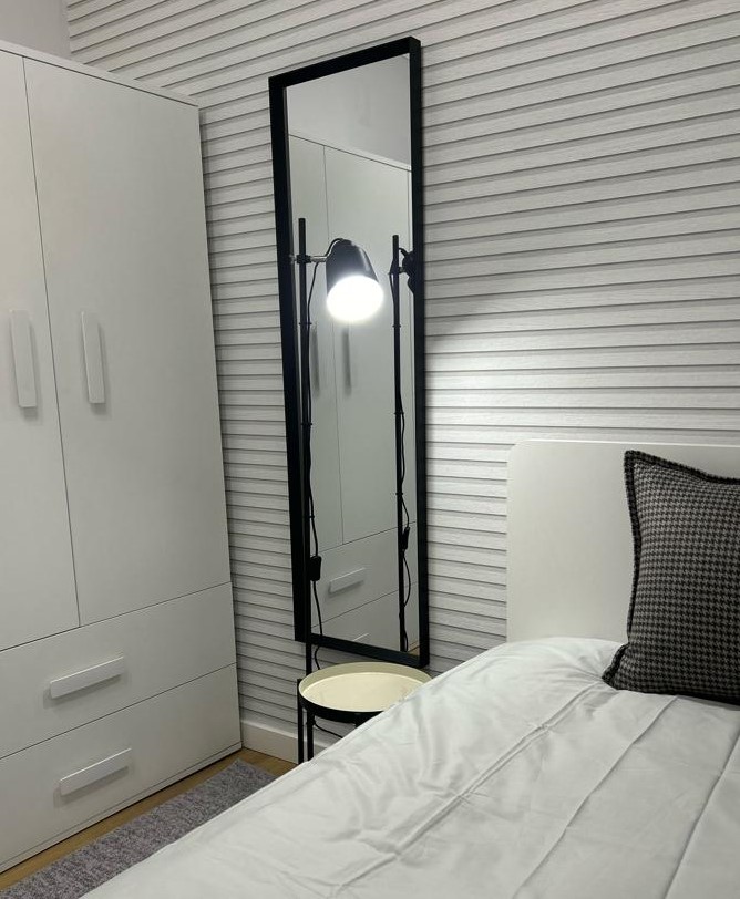 Quarto Minimalist